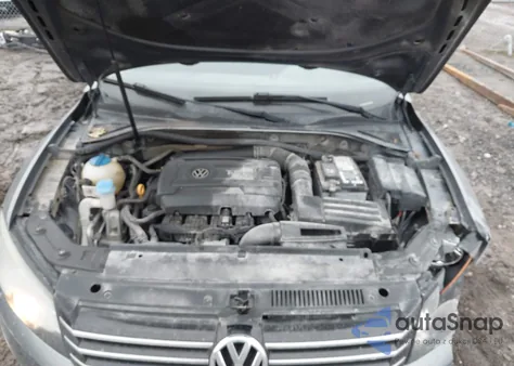 2015 Volkswagen Passat 1.8T Limited Edition z USA, uszkodzony, nr VIN 1VWAS7A38FC099865